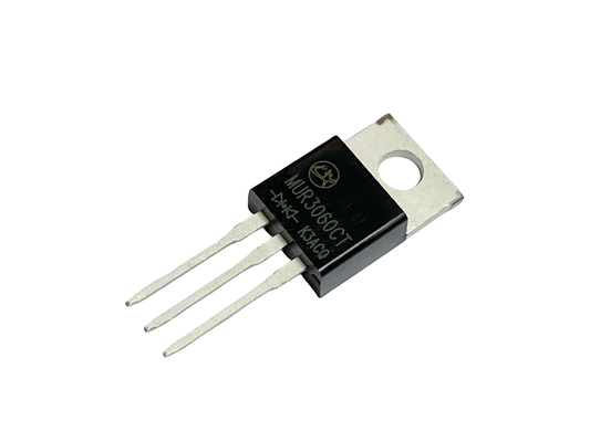 30A600V MUR3060CT TO-220AB 25ns Yüksek frekanslı devreler için ultra hızlı geri kazanım düzelticileri